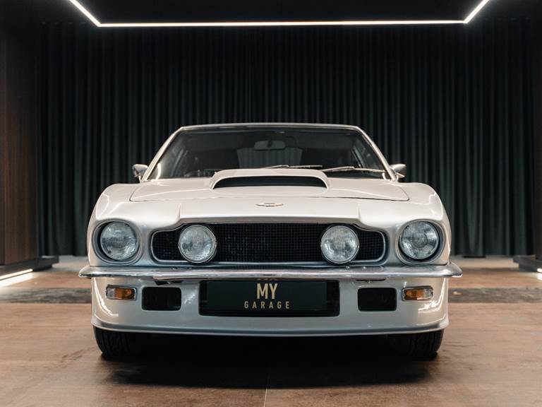 Aston Martin V8 5,3