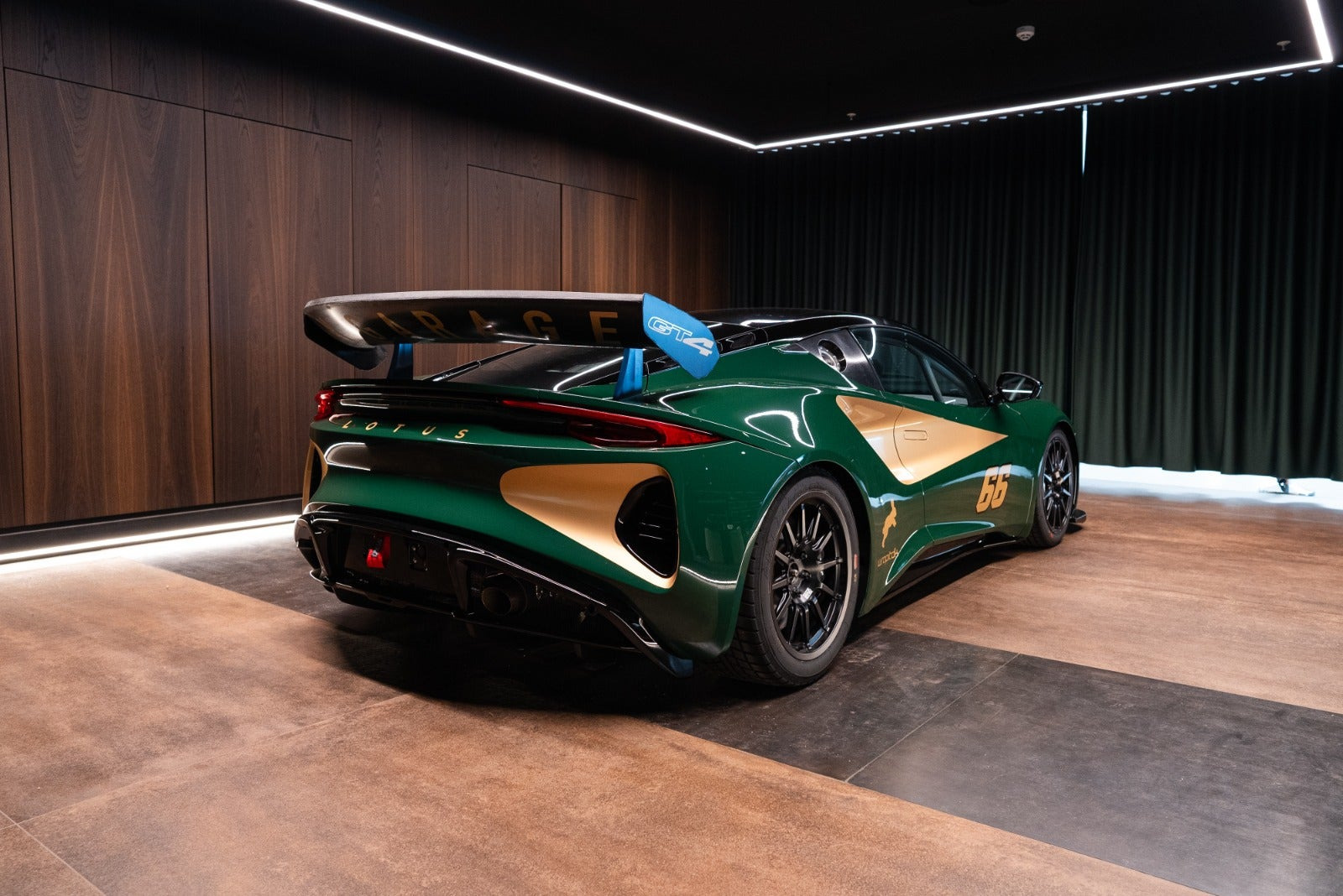 Grøn Lotus Emira fra 2024