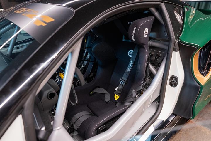 Grøn Lotus Emira fra 2024
