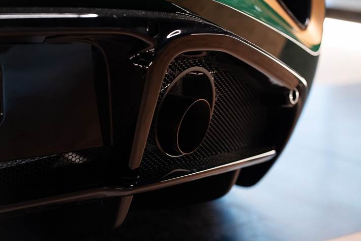 Grøn Lotus Emira fra 2024