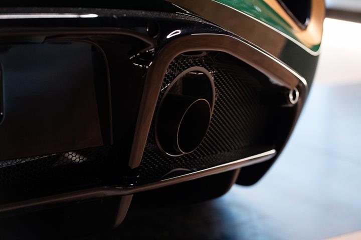 Grøn Lotus Emira fra 2024