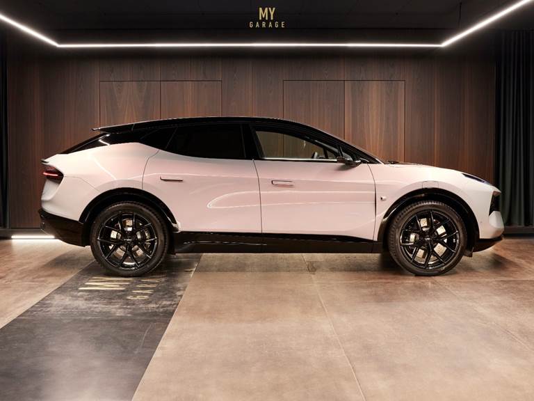 Lotus Eletre S