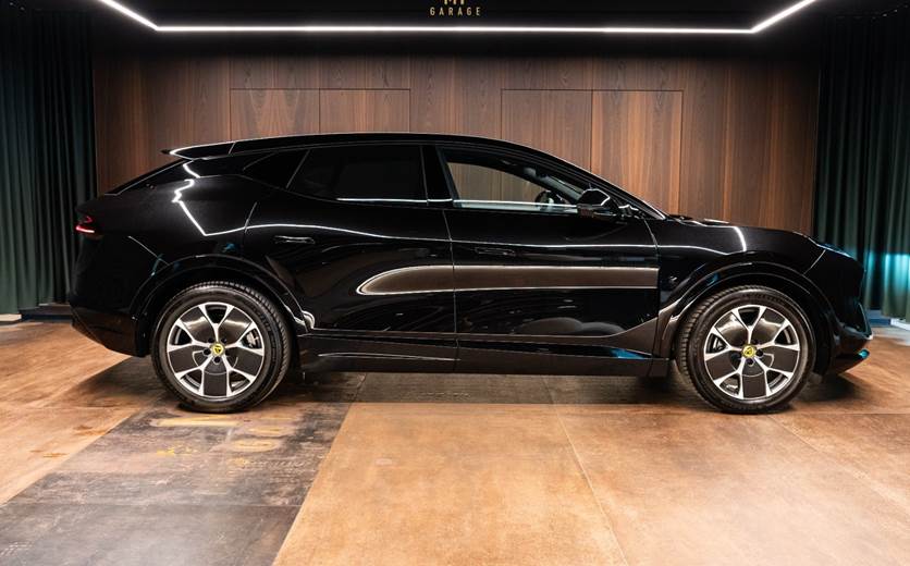Lotus Eletre