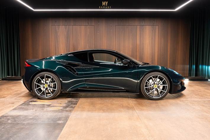 Grøn Lotus Emira fra 2023