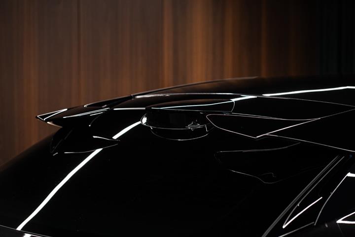 Sort Lotus Eletre fra 2023