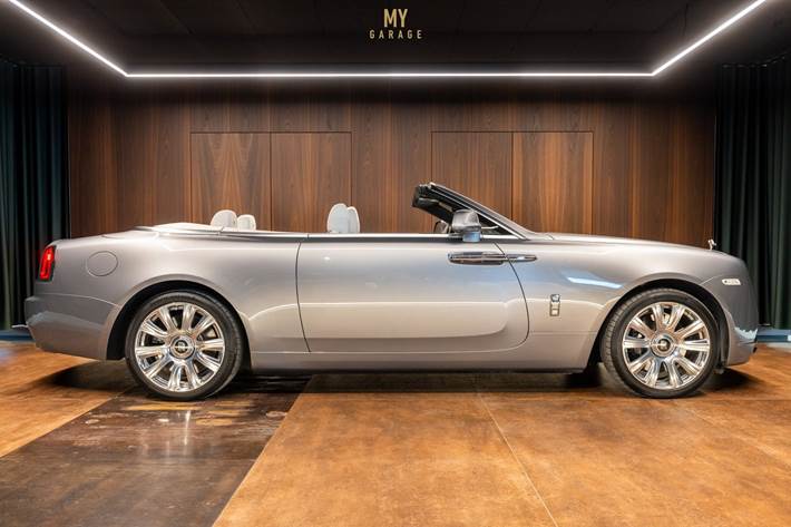 Sølv Rolls Royce Dawn fra 2018