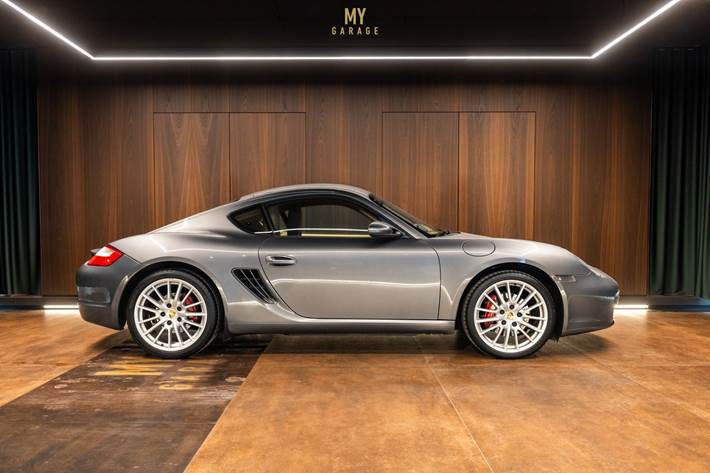 Grå Porsche Cayman S fra 2008