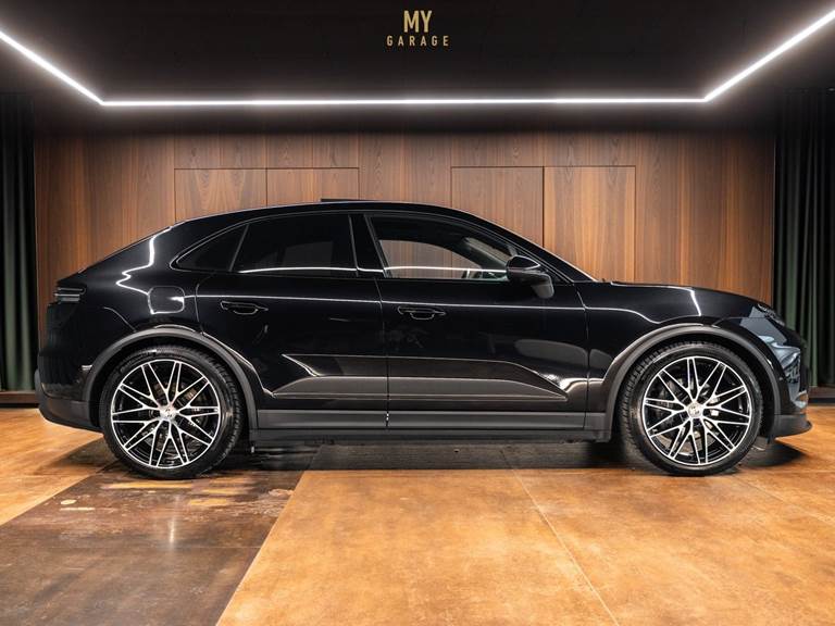 Porsche Macan 4