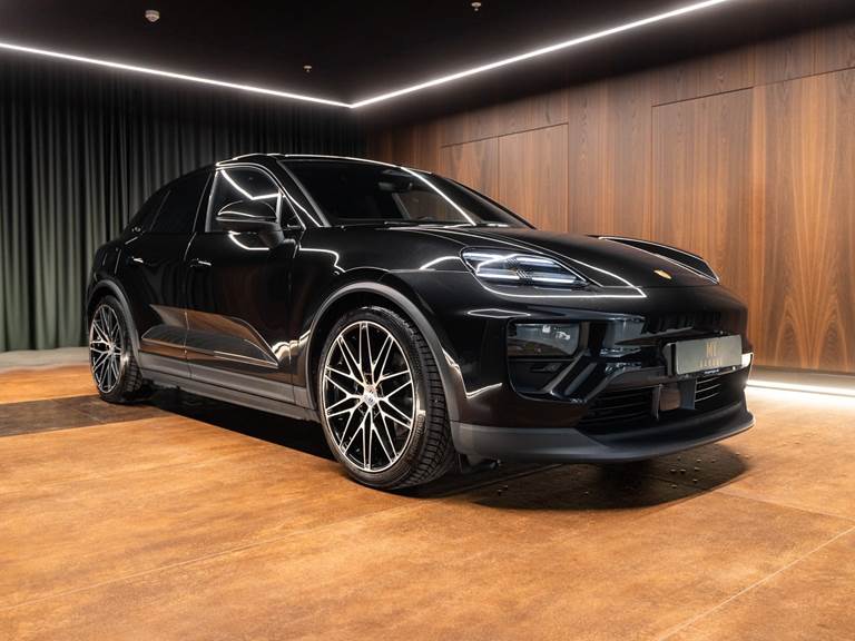 Porsche Macan 4