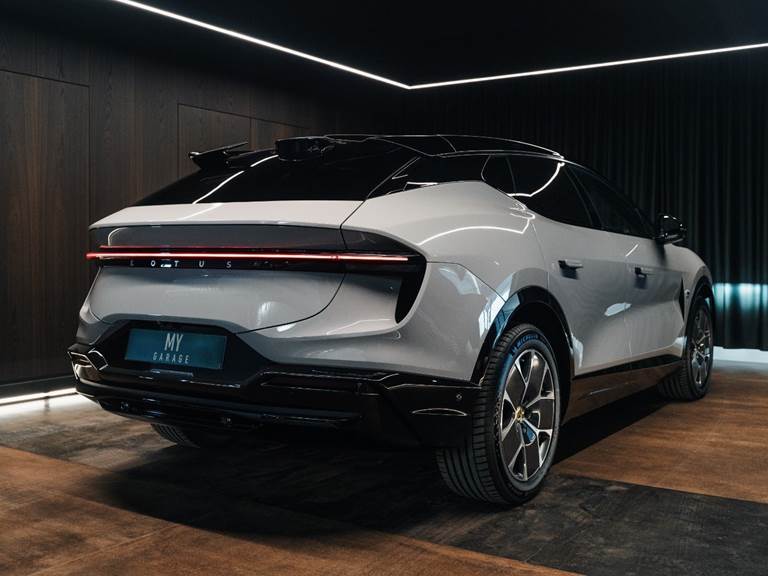 Lotus Eletre