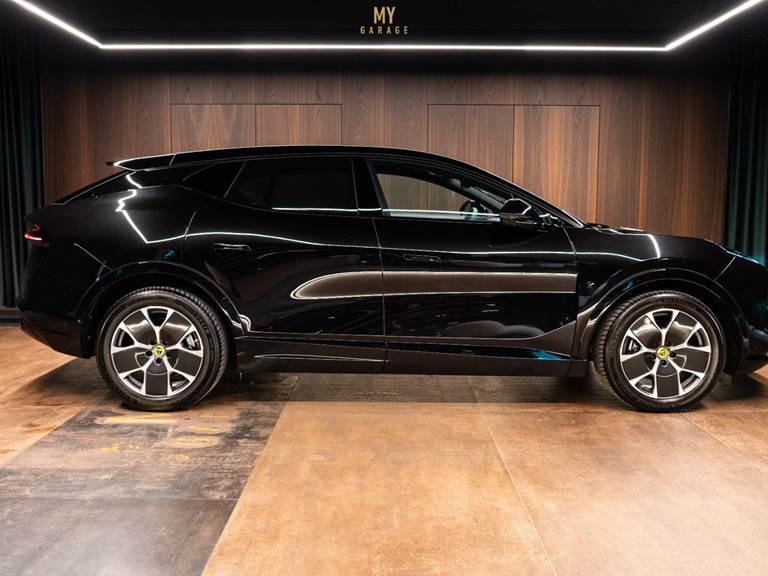 Lotus Eletre