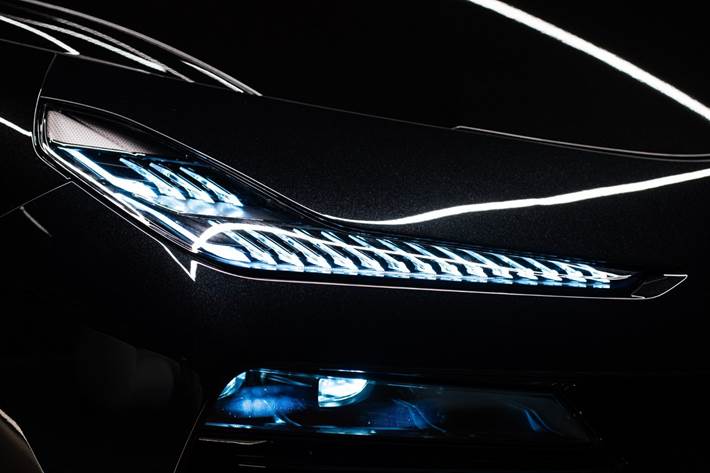 Sort Lotus Eletre fra 2025