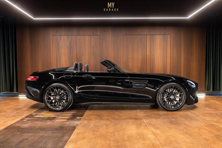 Sort Mercedes AMG GT fra 2021