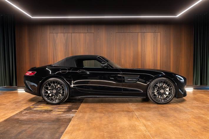Sort Mercedes AMG GT fra 2021