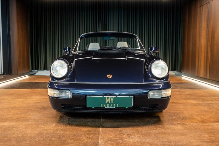 Blå Porsche 911 Carrera fra 1994