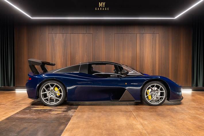 Blå Dallara Stradale fra 2022