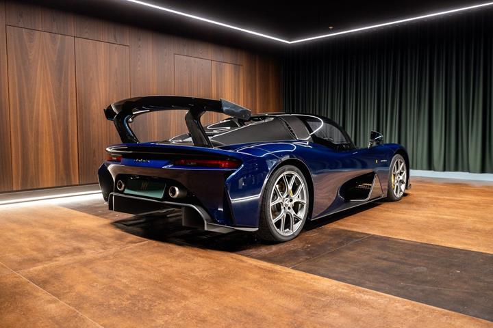 Blå Dallara Stradale fra 2022
