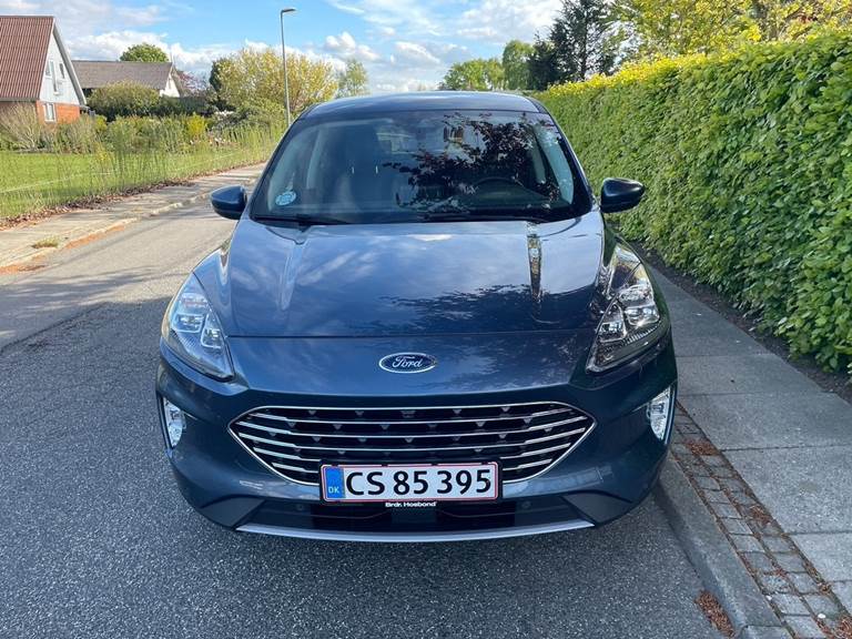Ford Kuga 2,5 PHEV Titanium X CVT