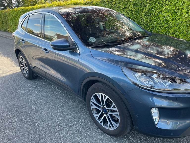 Ford Kuga 2,5 PHEV Titanium X CVT