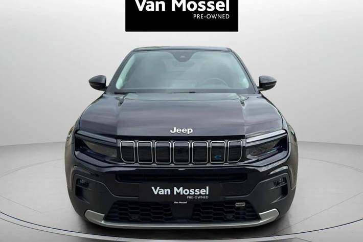 Sort Jeep Avenger fra 2023