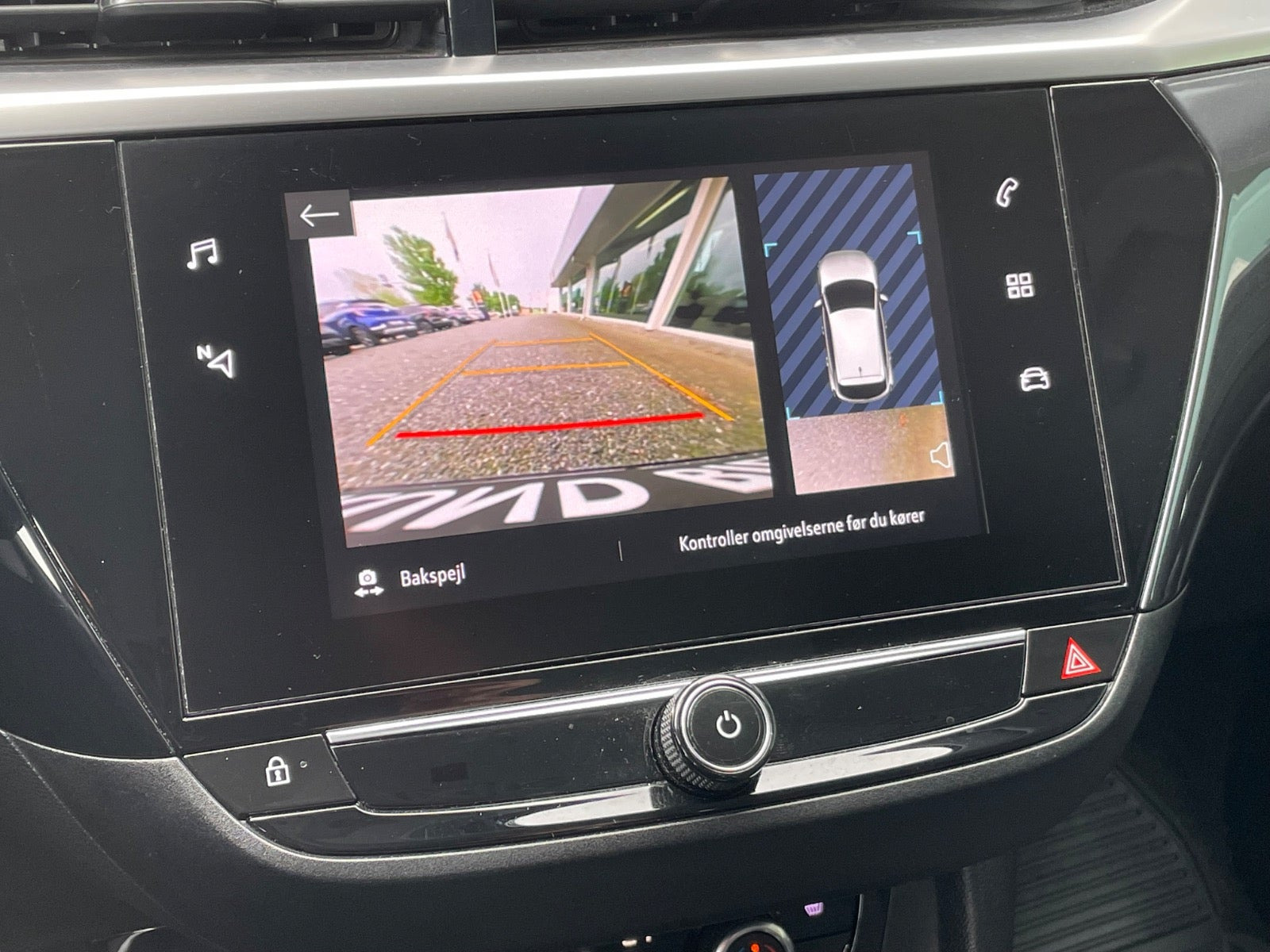 Blå Opel Corsa-e fra 2022