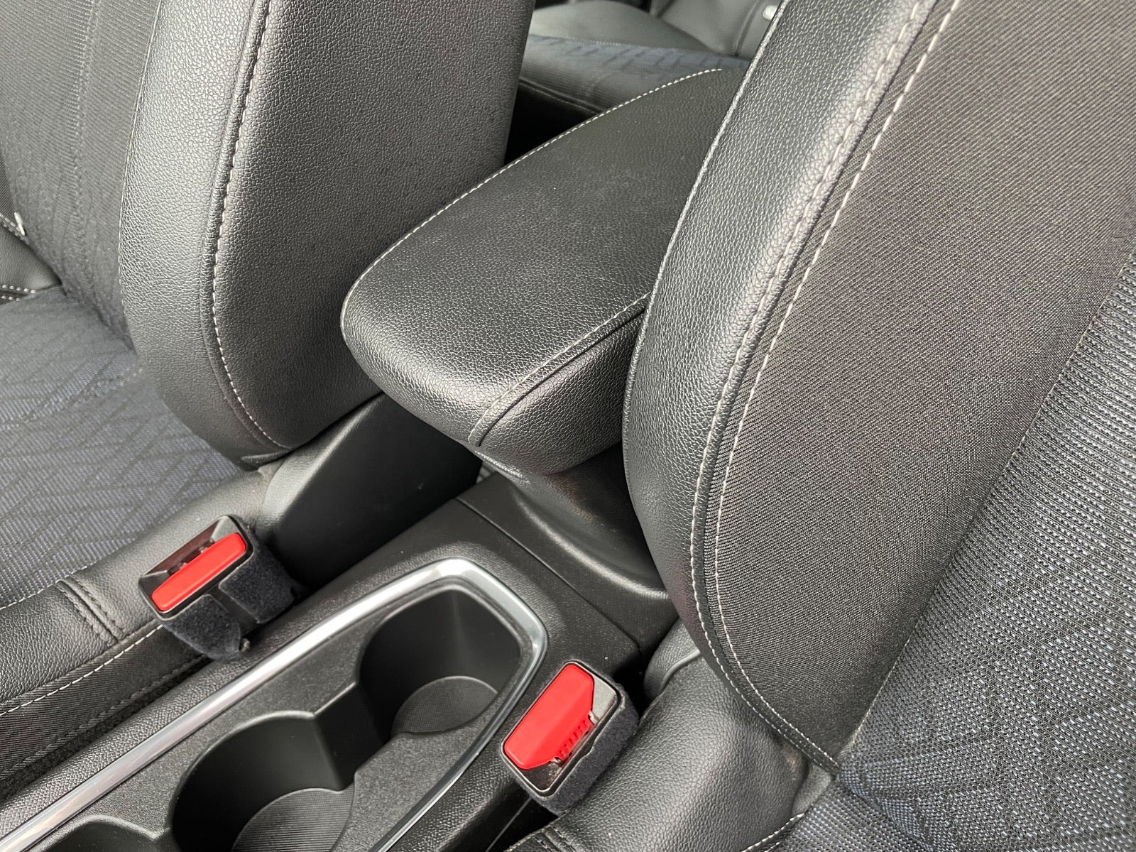 Blå Opel Corsa-e fra 2022
