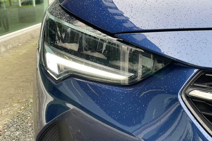 Blå Opel Corsa-e fra 2022