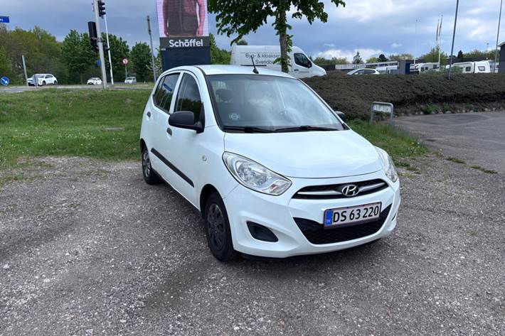 Hvid Hyundai i10 fra 2011