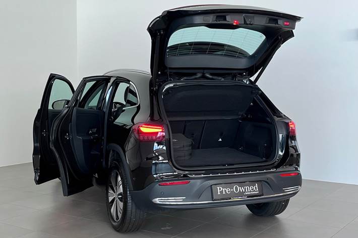 Sort Mercedes EQA250 fra 2025