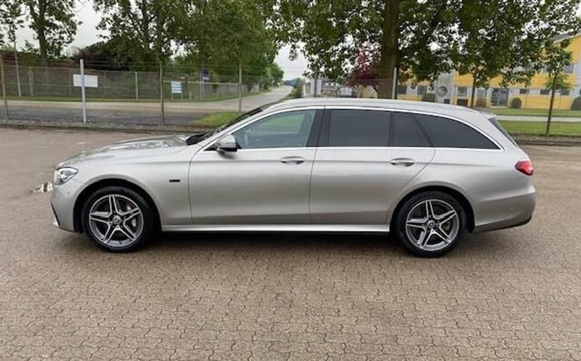 Mercedes E300 de 2,0 T Plugin-hybrid AMG Line 9G-Tronic 306HK Stc Aut.