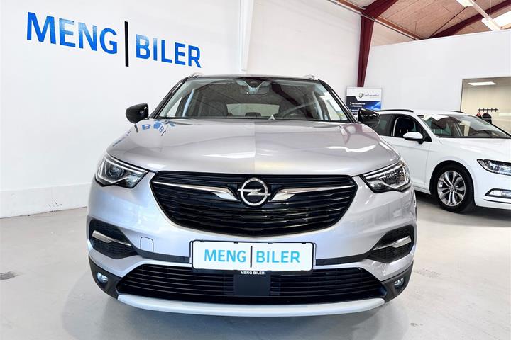 Grå Opel Grandland X fra 2021
