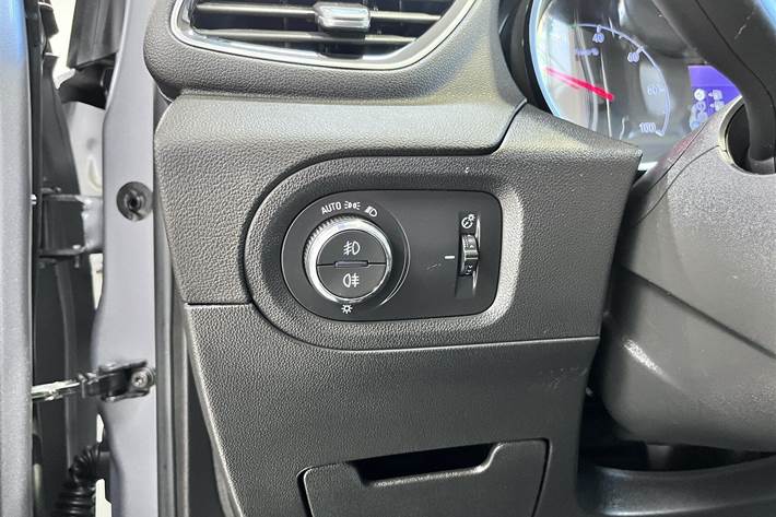 Grå Opel Grandland X fra 2021