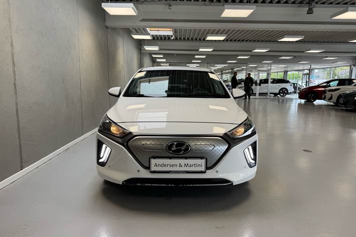 Hvid Hyundai Ioniq fra 2019