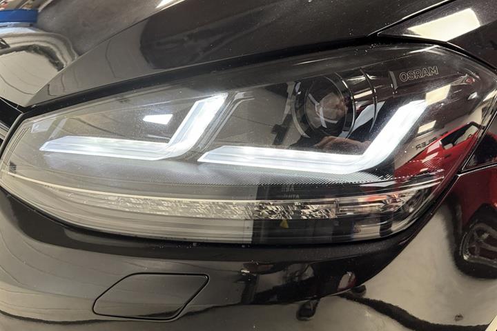 Sort VW Golf fra 2014