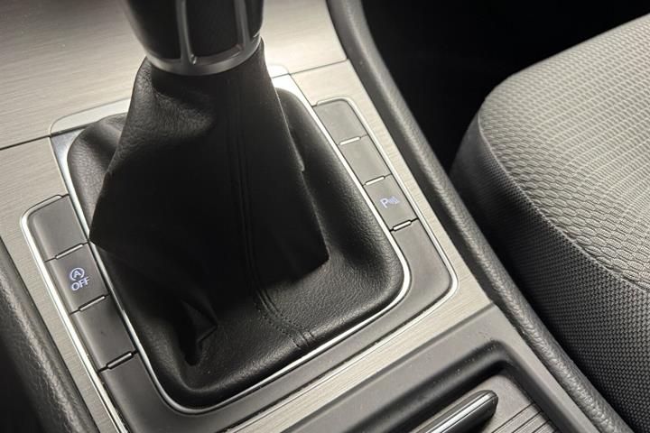 Sort VW Golf fra 2014