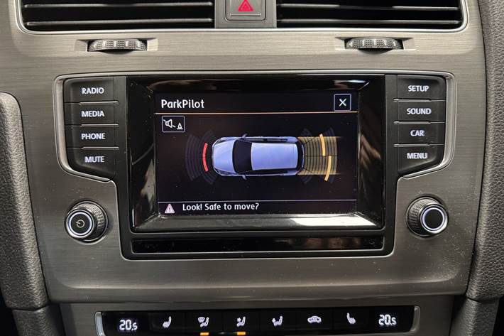 Sort VW Golf fra 2014