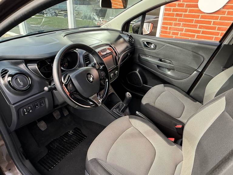 Renault Captur 0,9 TCE Expression Energy 90HK 5d