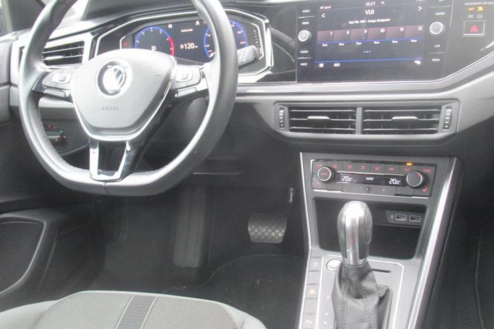 Sort VW Polo fra 2019