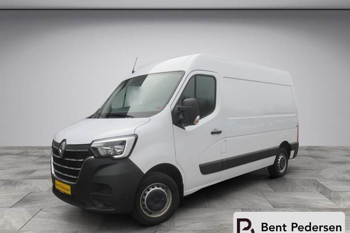 Hvid Renault Master fra 2023