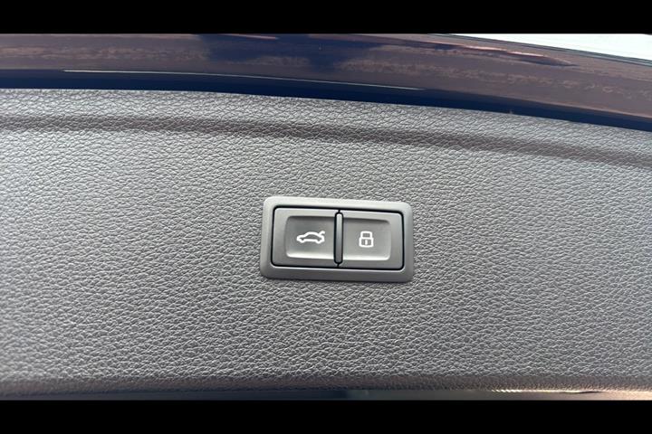 Sort Audi SQ5 fra 2019