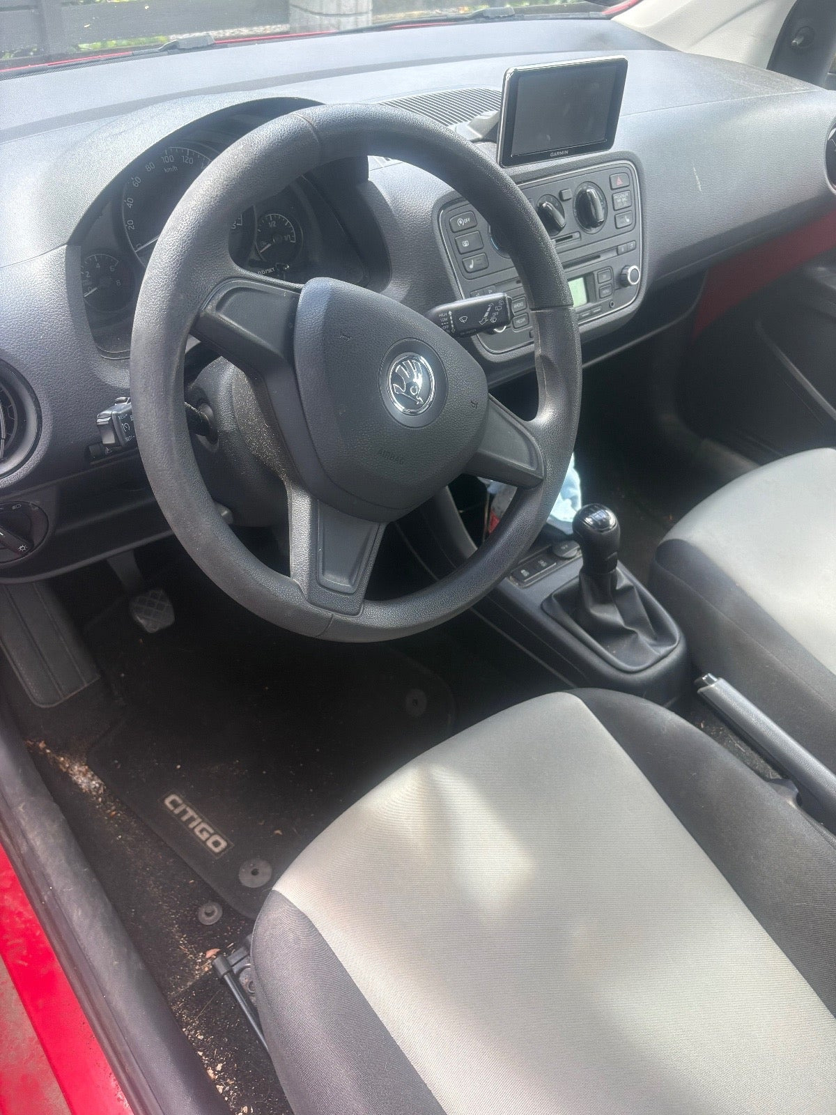 Rød Skoda Citigo fra 2015