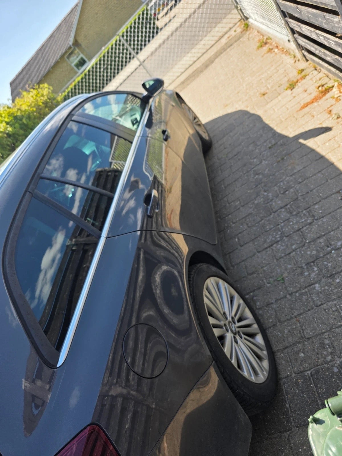 Grå Opel Insignia fra 2014