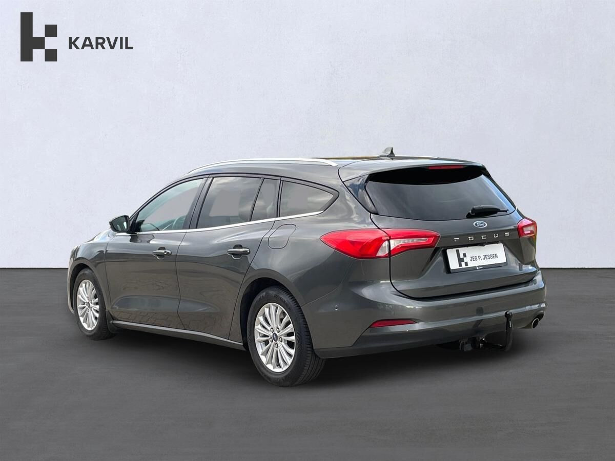 Grå Ford Focus fra 2020
