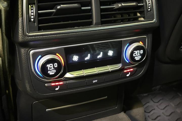 Sort Audi Q7 fra 2017
