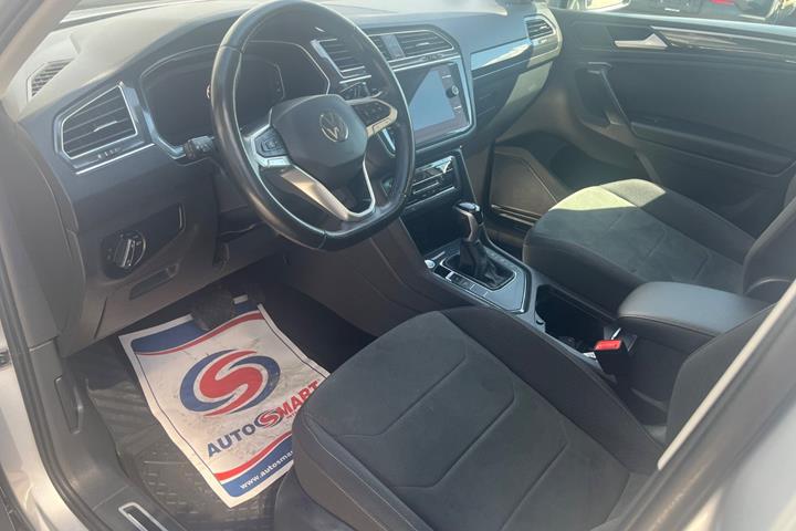 Sølv VW Tiguan fra 2021