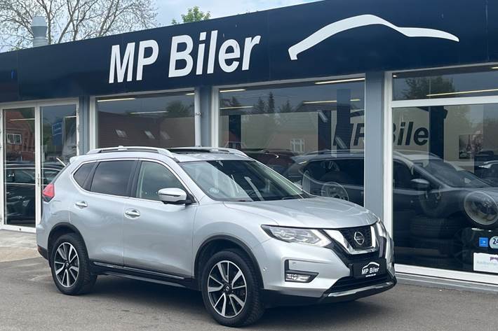 Sølv Nissan X-Trail fra 2018