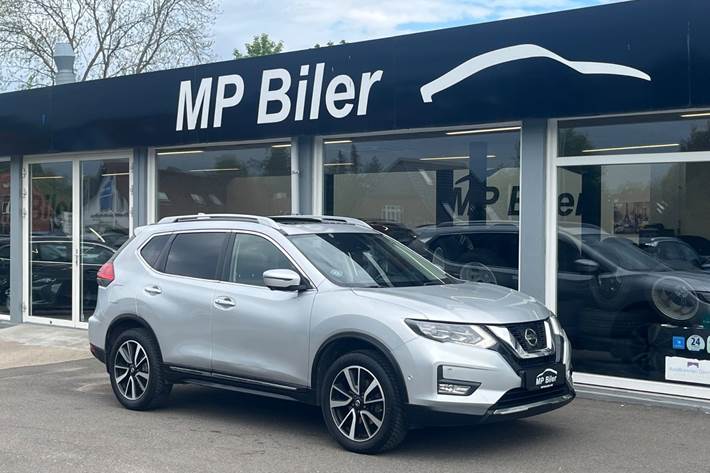 Sølv Nissan X-Trail fra 2018