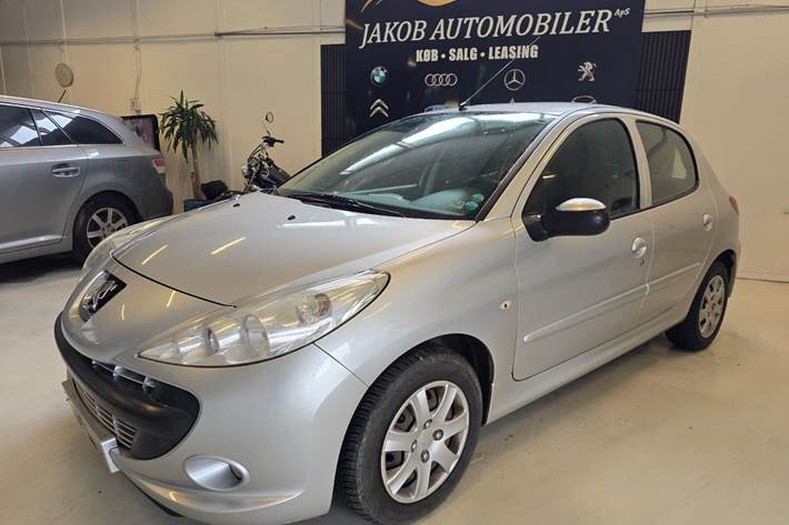 undefined Peugeot 206+ fra 2010 set udefra