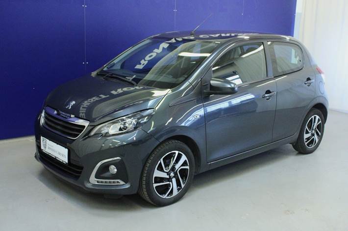 Grå Peugeot 108 fra 2020