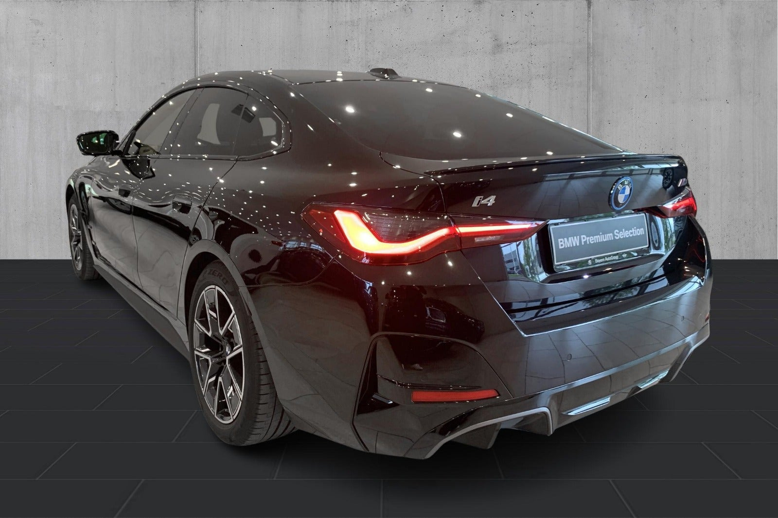 Sort BMW i4 fra 2025
